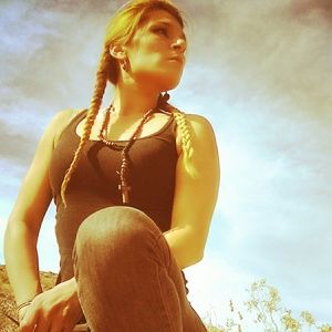 Meet your Posher, Desarae